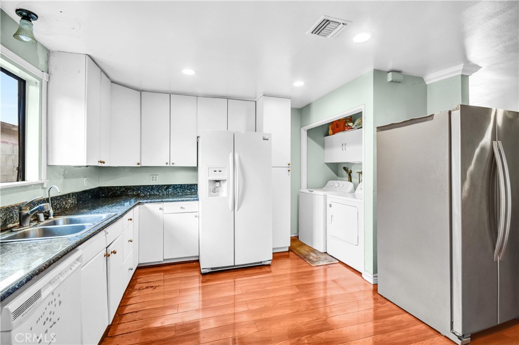 18220 Gallineta Street