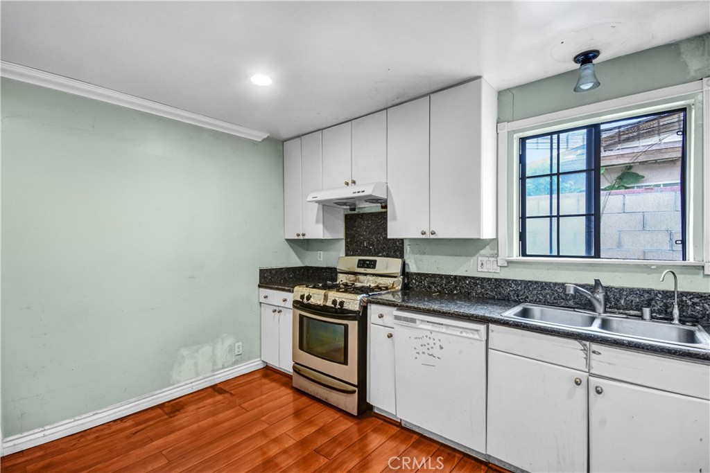 18220 Gallineta Street