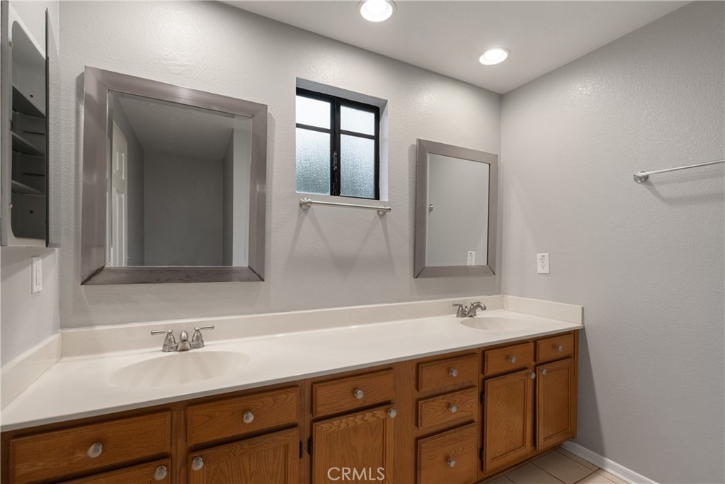 482 S Madison Avenue 1