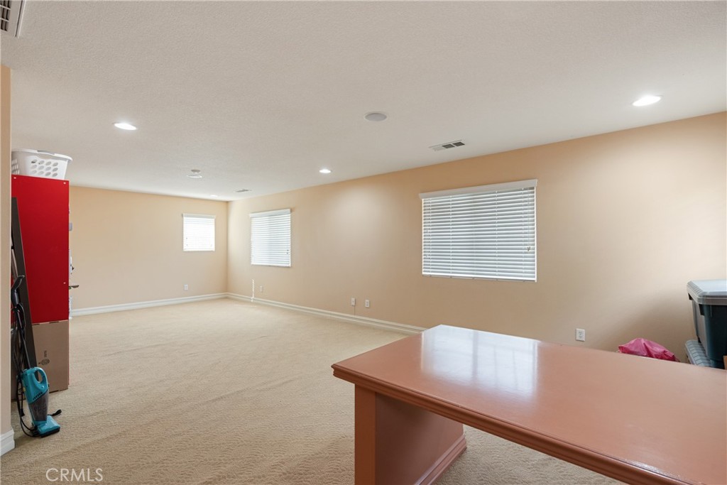 6800 Knightsbridge Court