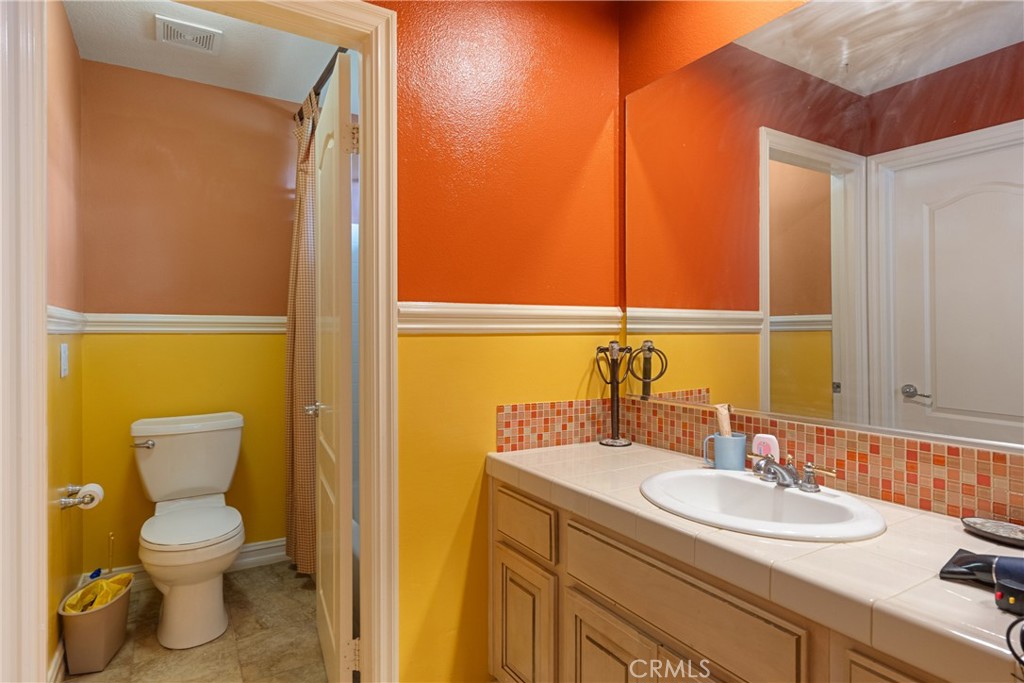 6800 Knightsbridge Court