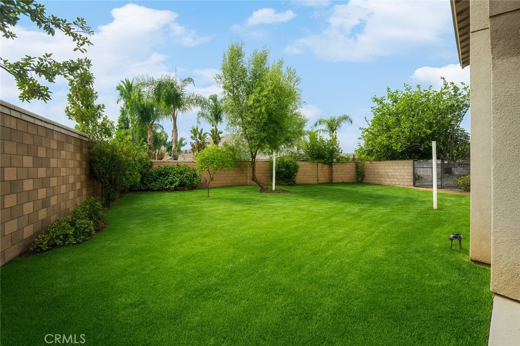 6800 Knightsbridge Court