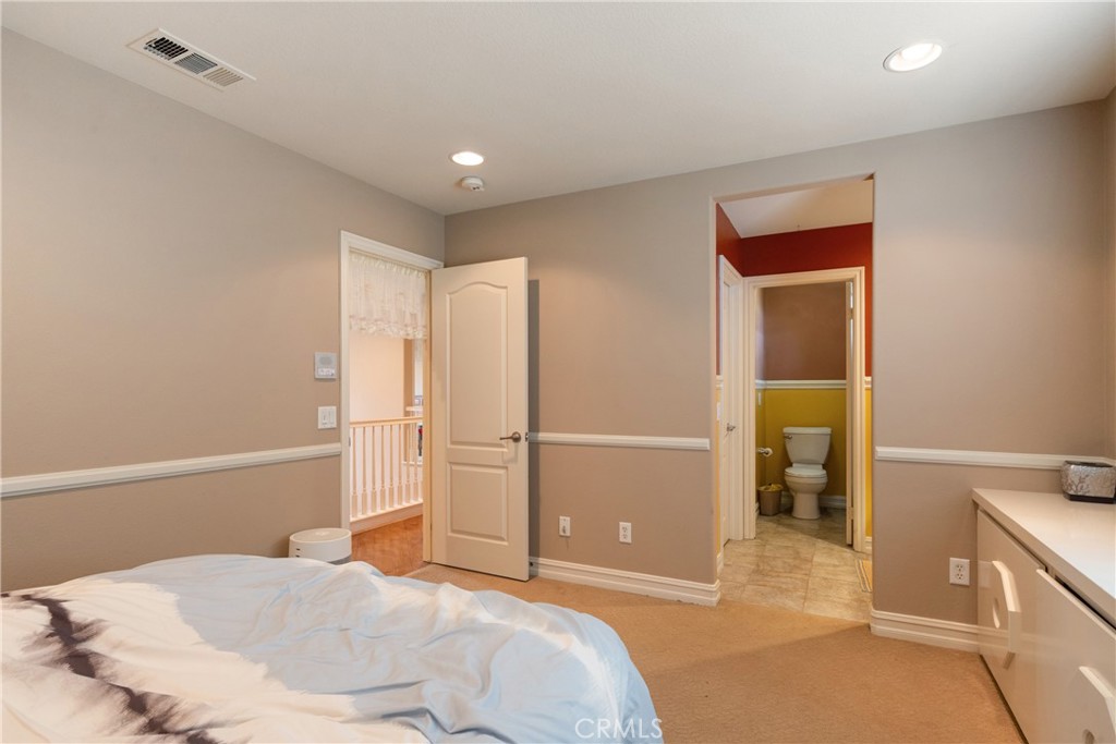 6800 Knightsbridge Court