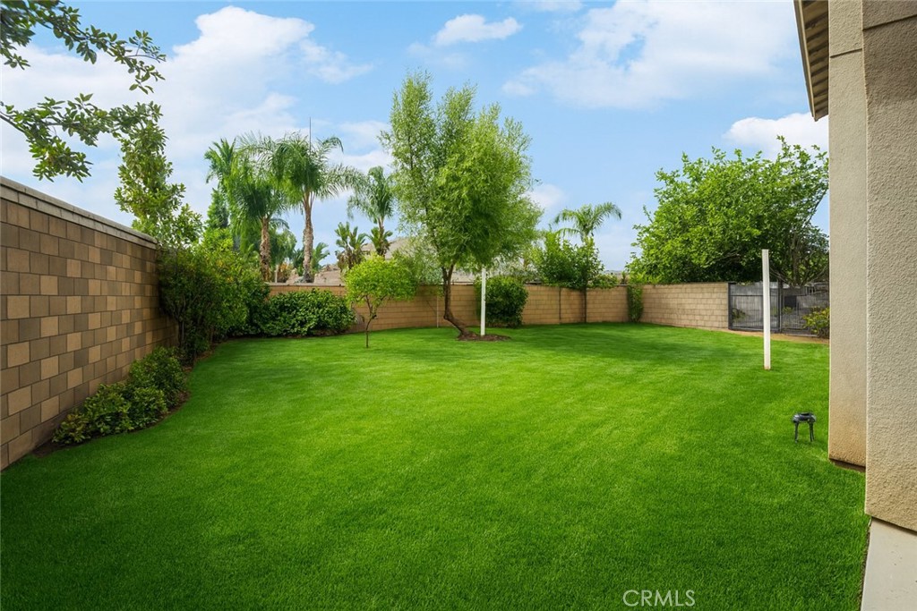 6800 Knightsbridge Court