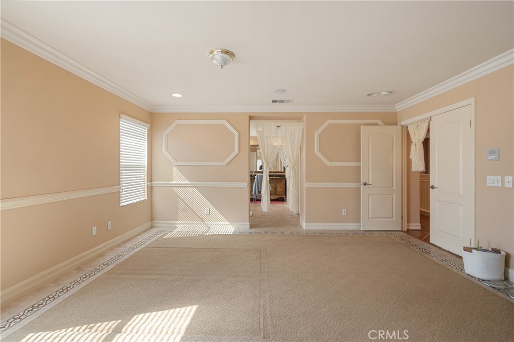 6800 Knightsbridge Court