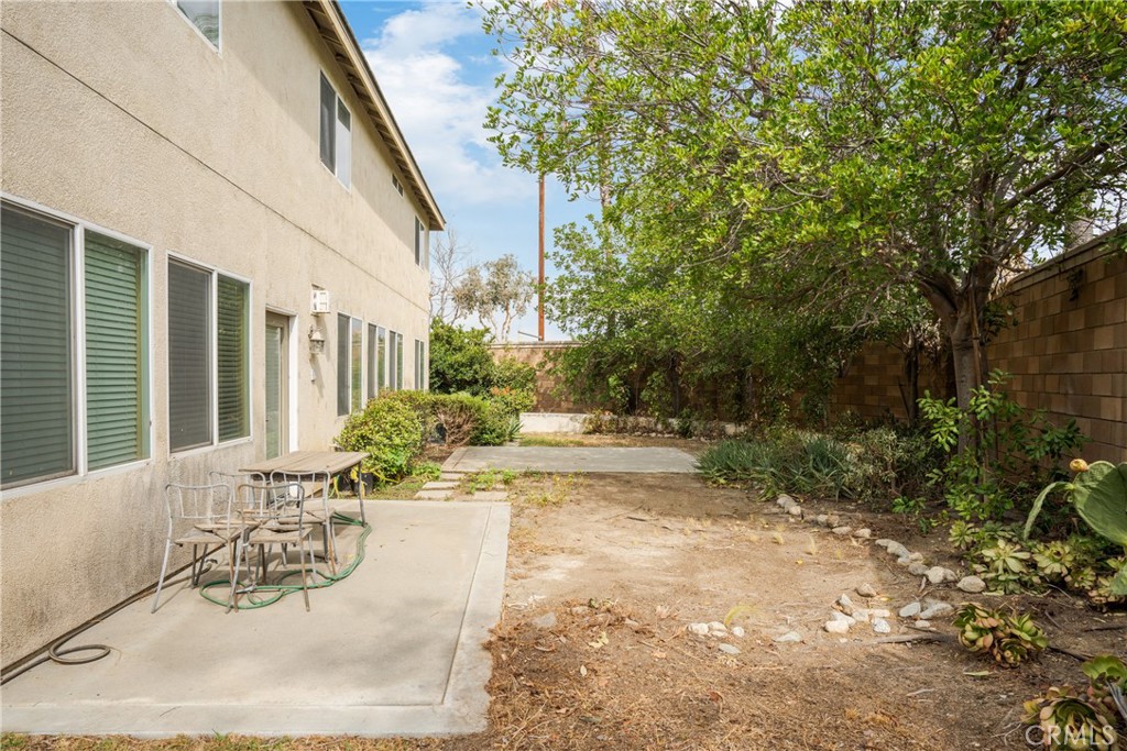 6800 Knightsbridge Court