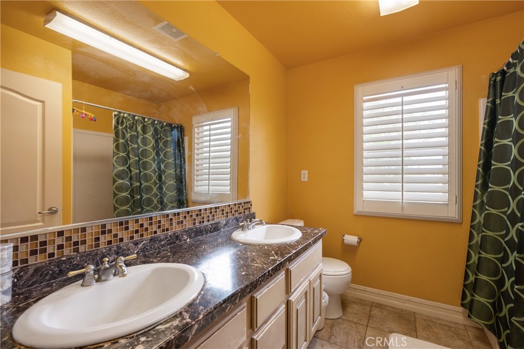 6800 Knightsbridge Court