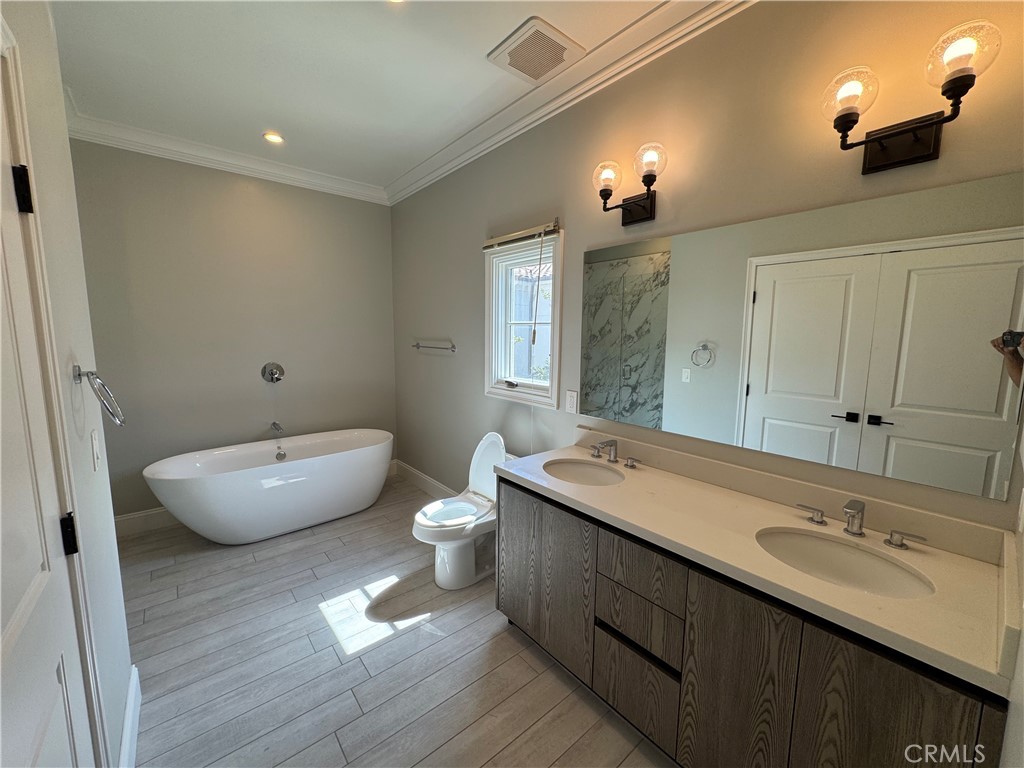 188 S Sierra Madre Boulevard 2