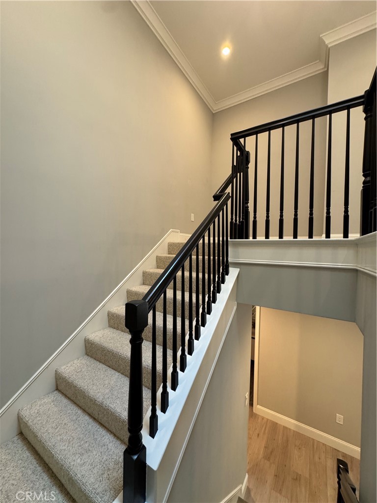 188 S Sierra Madre Boulevard 2
