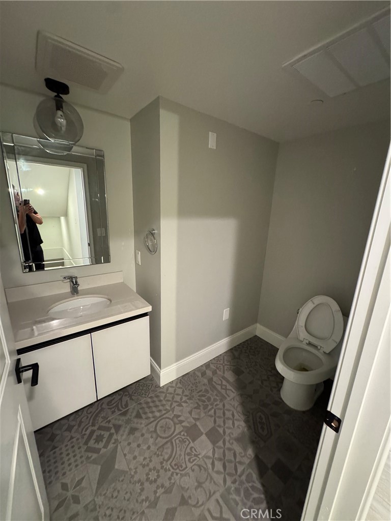 188 S Sierra Madre Boulevard 2