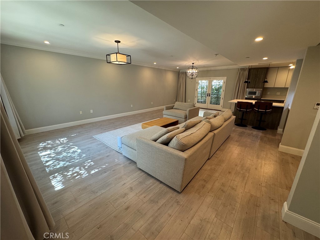188 S Sierra Madre Boulevard 2