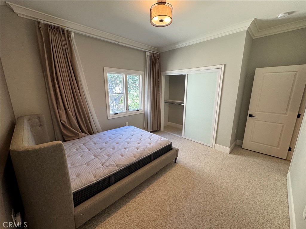 188 S Sierra Madre Boulevard 2