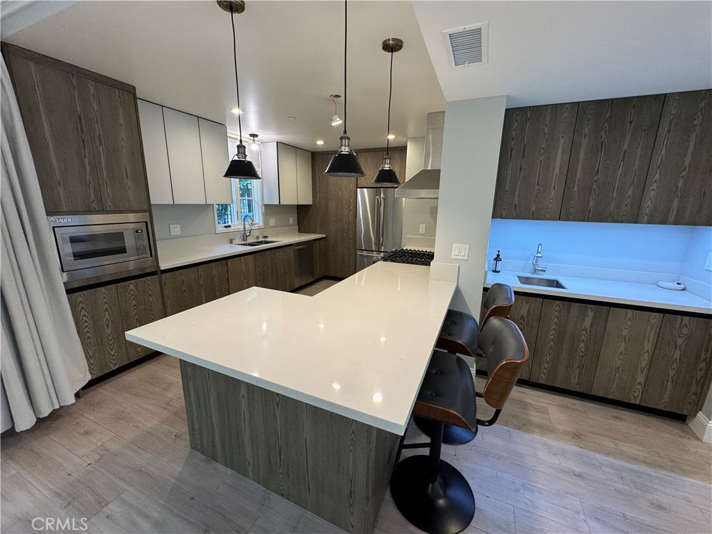 188 S Sierra Madre Boulevard 2