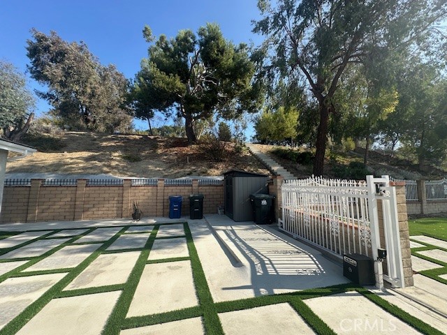 24302 Darrin Dr
