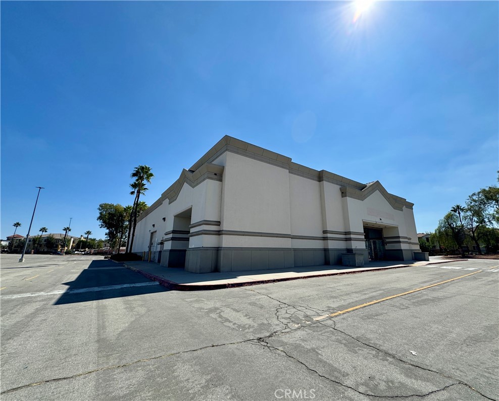 22500 Town Cir