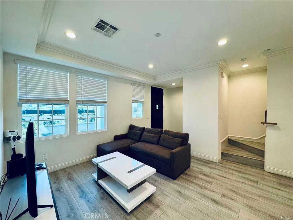 118 N Allen Ave 4