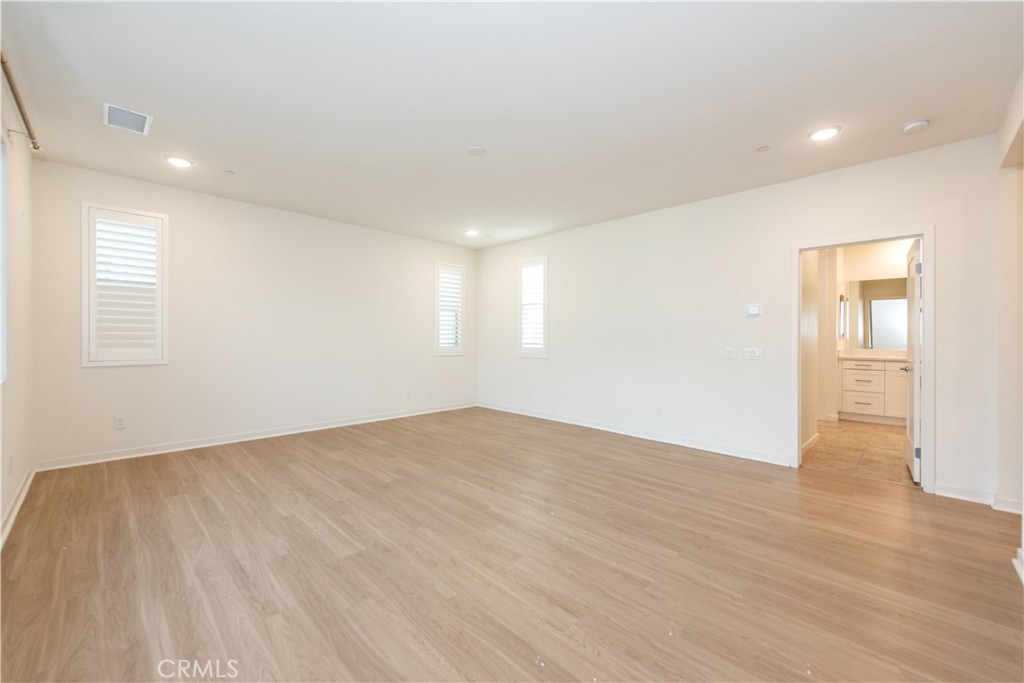 4787 S Ansley