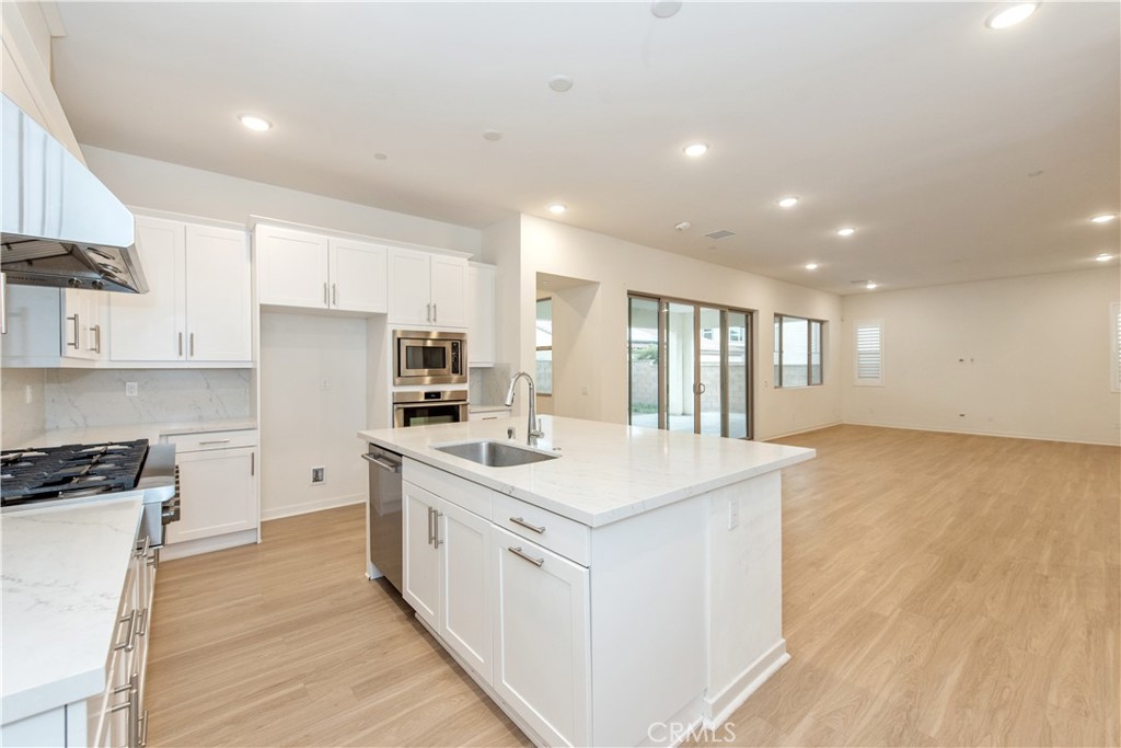 4787 S Ansley
