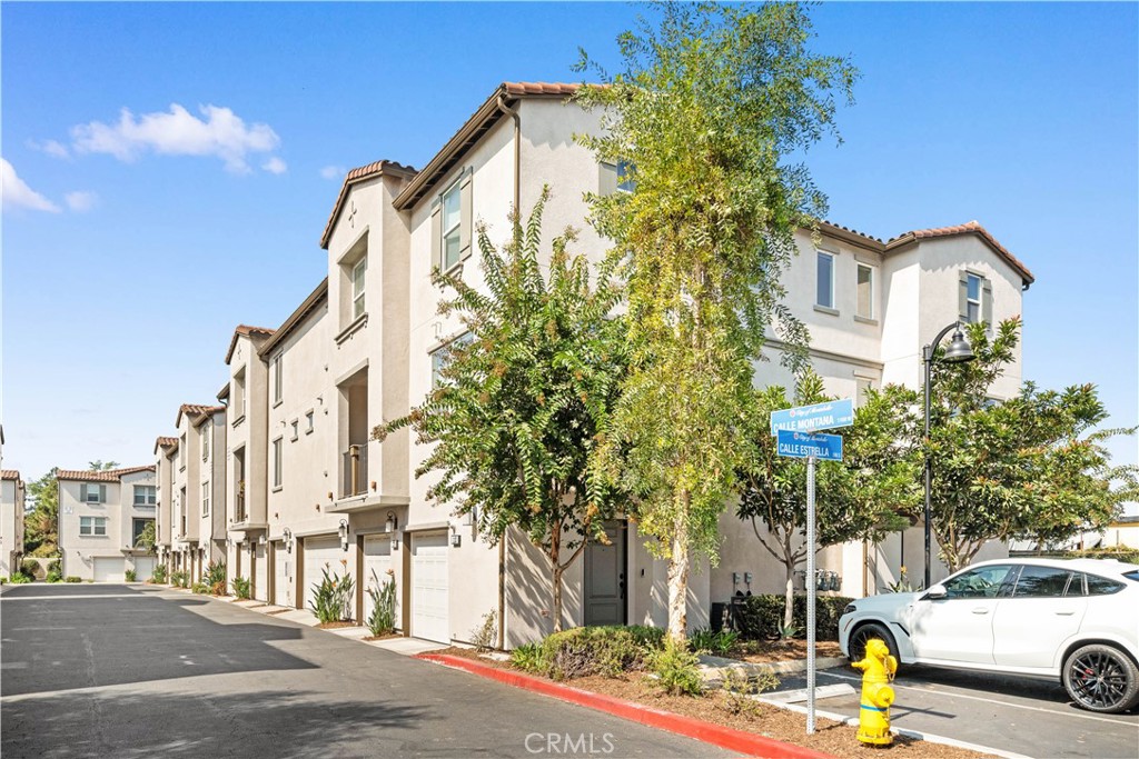 1118 Calle Montana