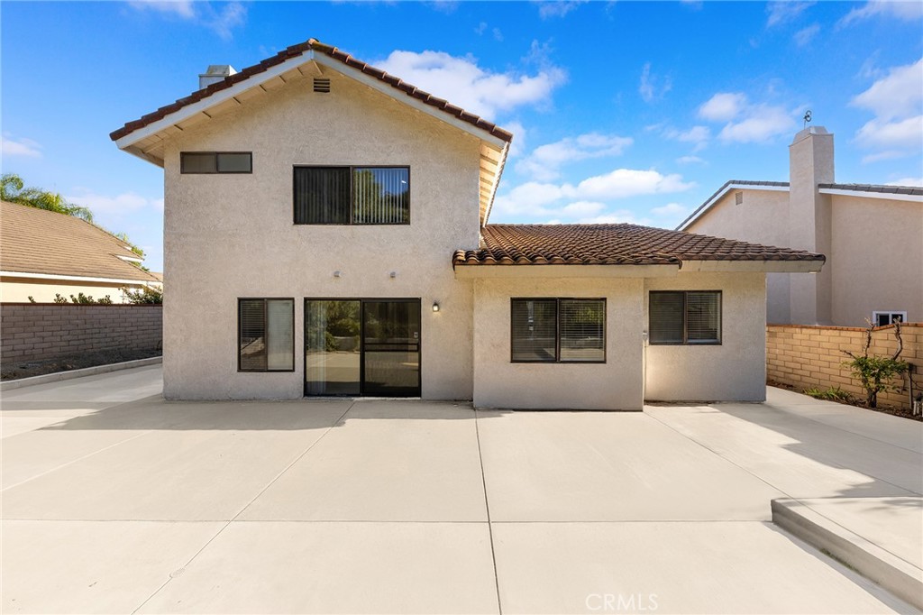 1049 Longview Drive