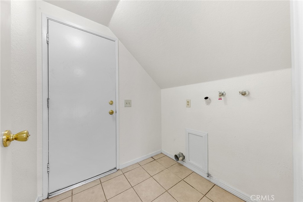 1049 Longview Drive