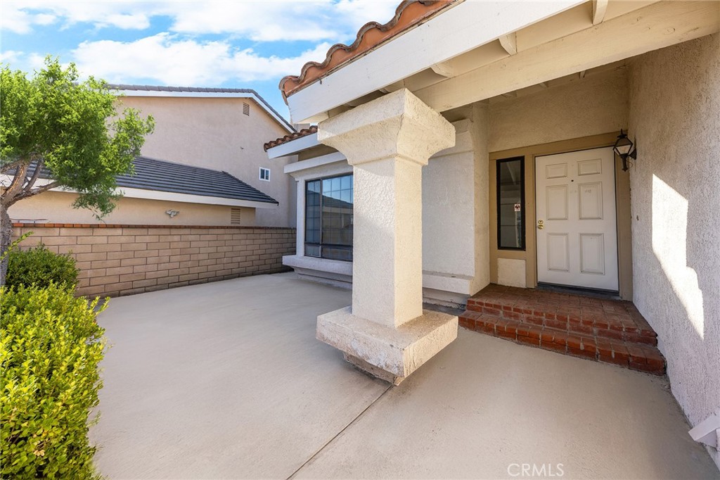 1049 Longview Drive