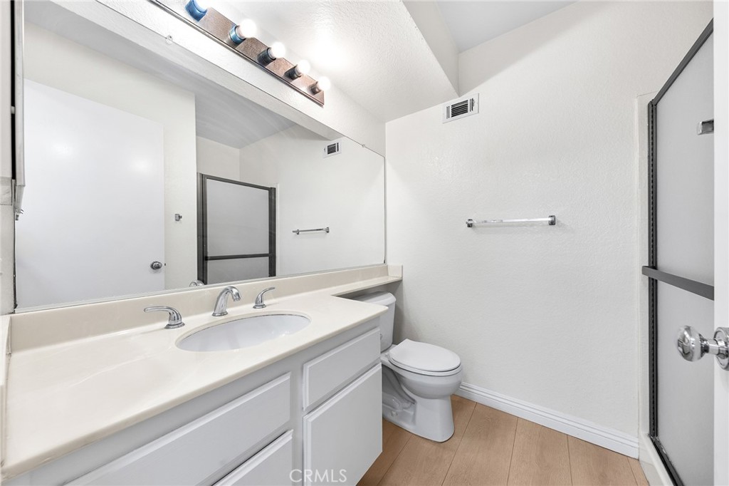 1049 Longview Drive