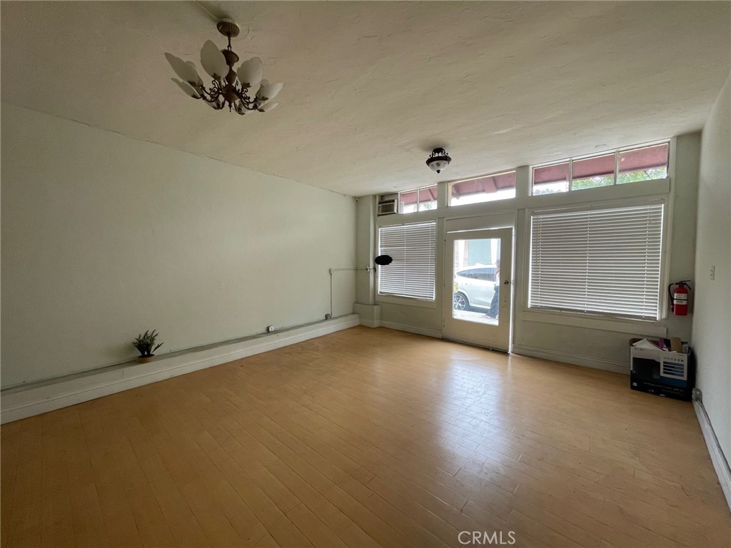 511 S Del Mar