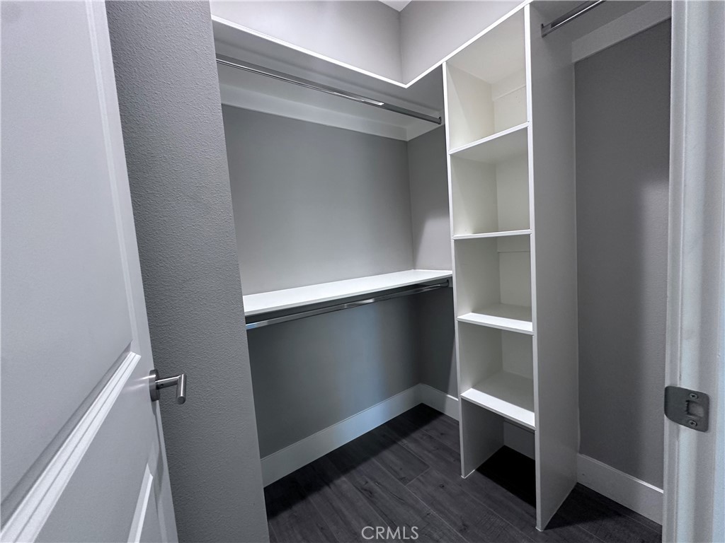 21052 E Cypress