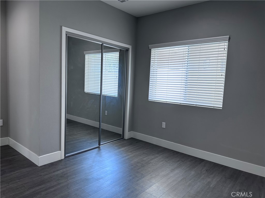 21052 E Cypress