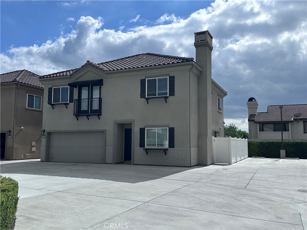 21052 E Cypress