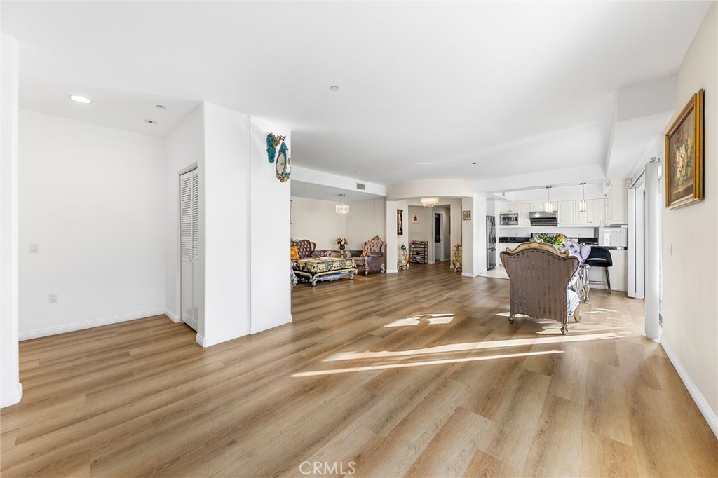 600 N Atlantic blvd #516 516