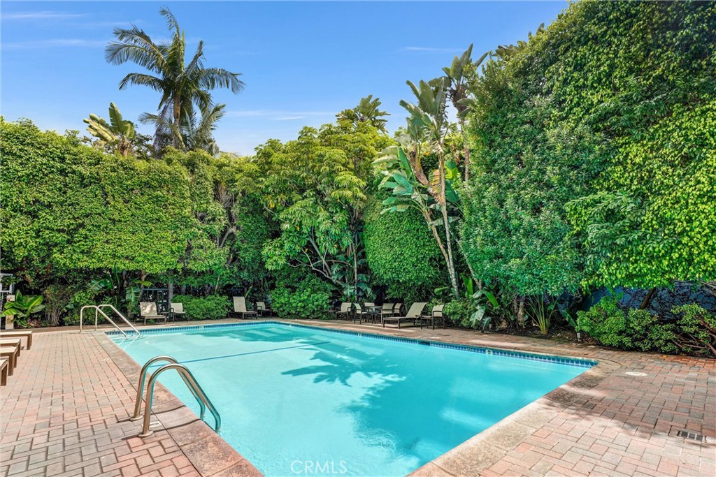 969 Hilgard Avenue 706