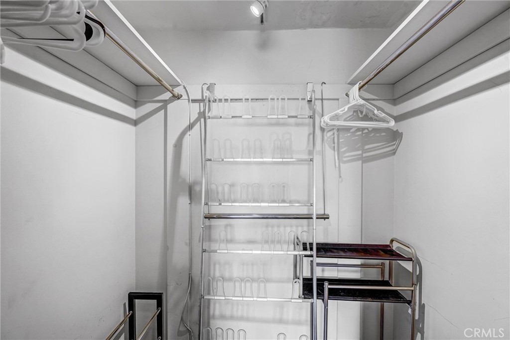 969 Hilgard Avenue 706