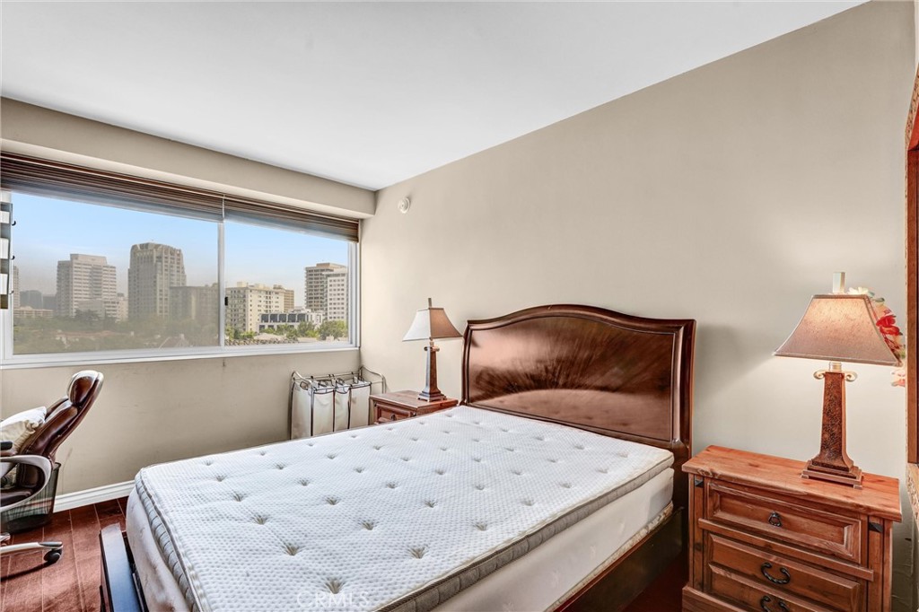 969 Hilgard Avenue 706