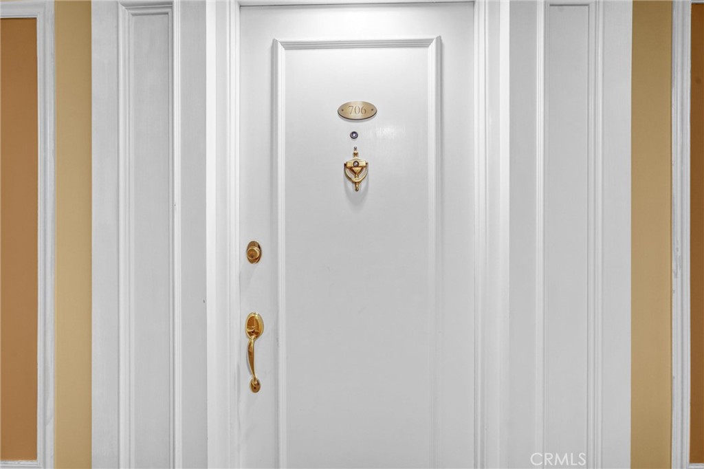 969 Hilgard Avenue 706