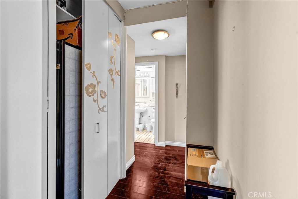 969 Hilgard Avenue 706