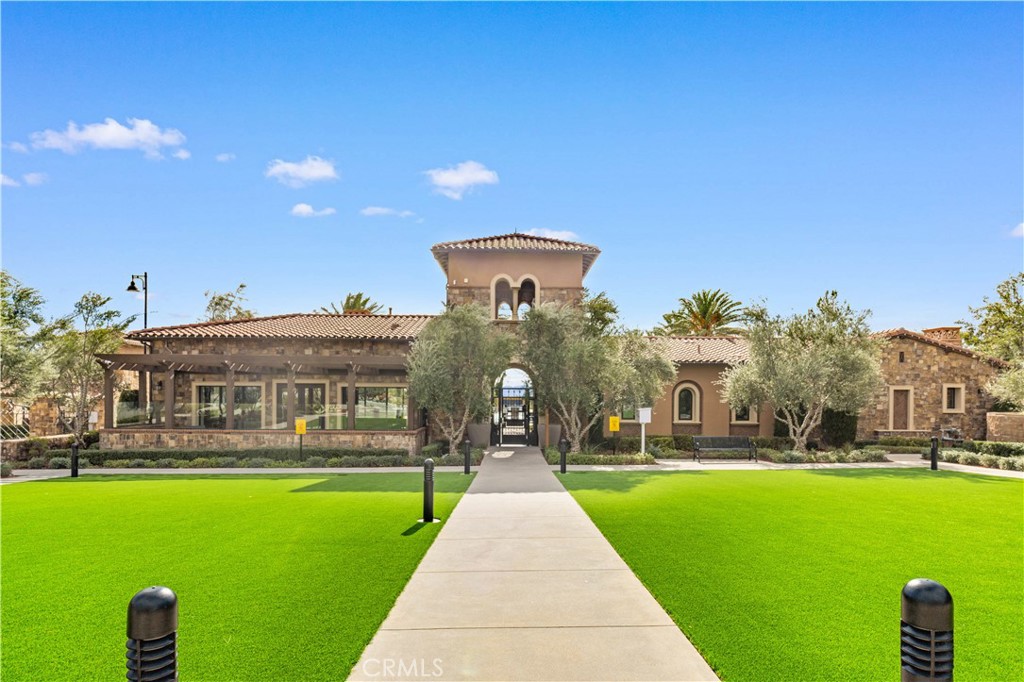 20611 W Chestnut Circle