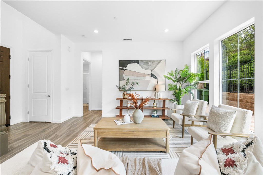 20611 W Chestnut Circle