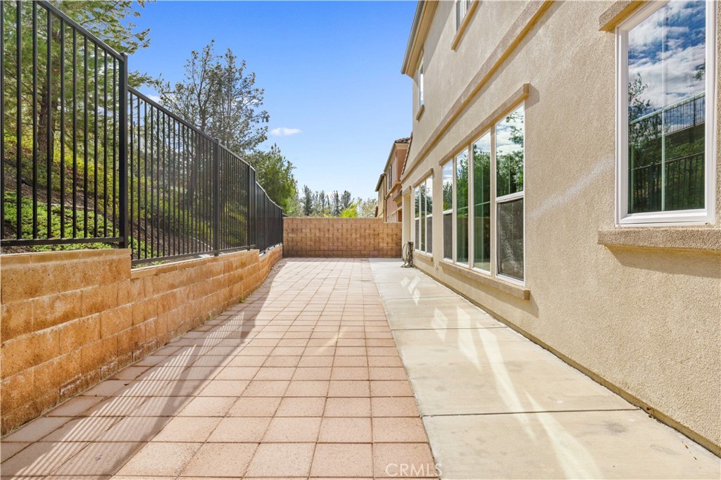 20611 W Chestnut Circle