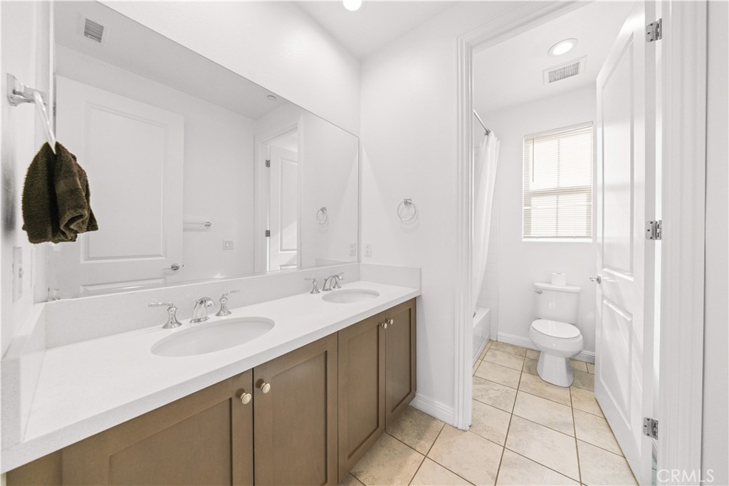 20611 W Chestnut Circle