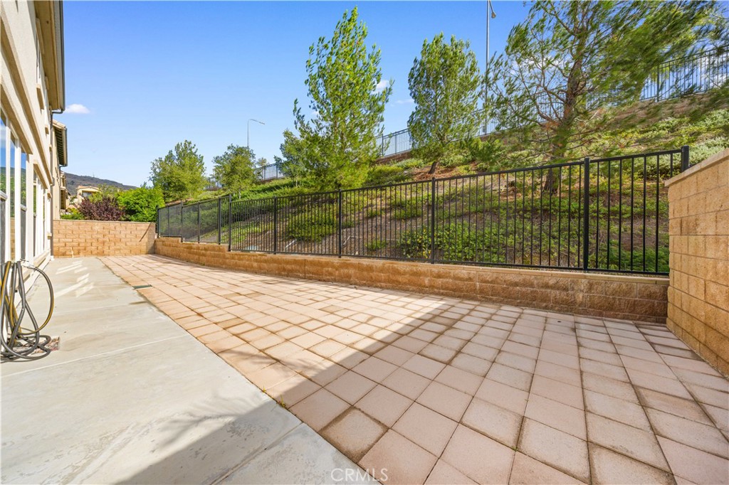 20611 W Chestnut Circle