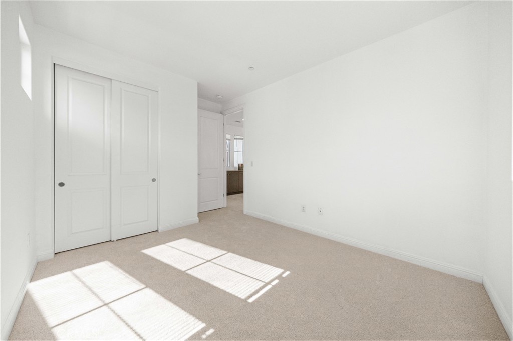 20611 W Chestnut Circle