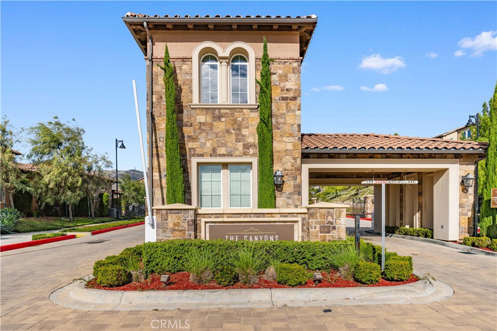 20611 W Chestnut Circle