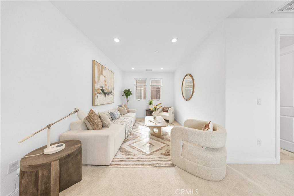 20611 W Chestnut Circle