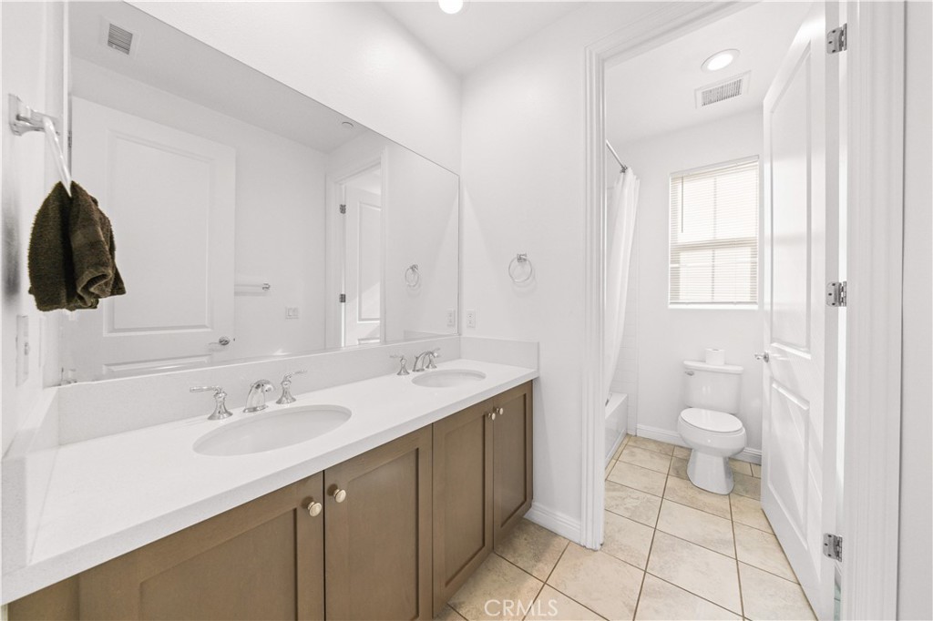 20611 W Chestnut Circle