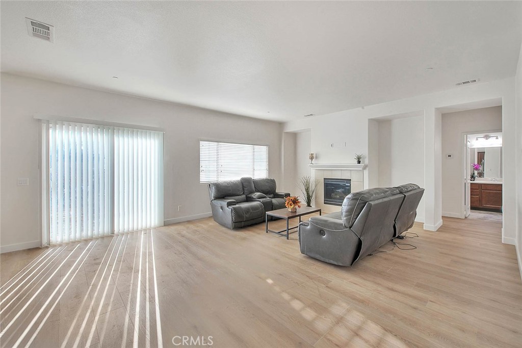 6832 Manchester Court