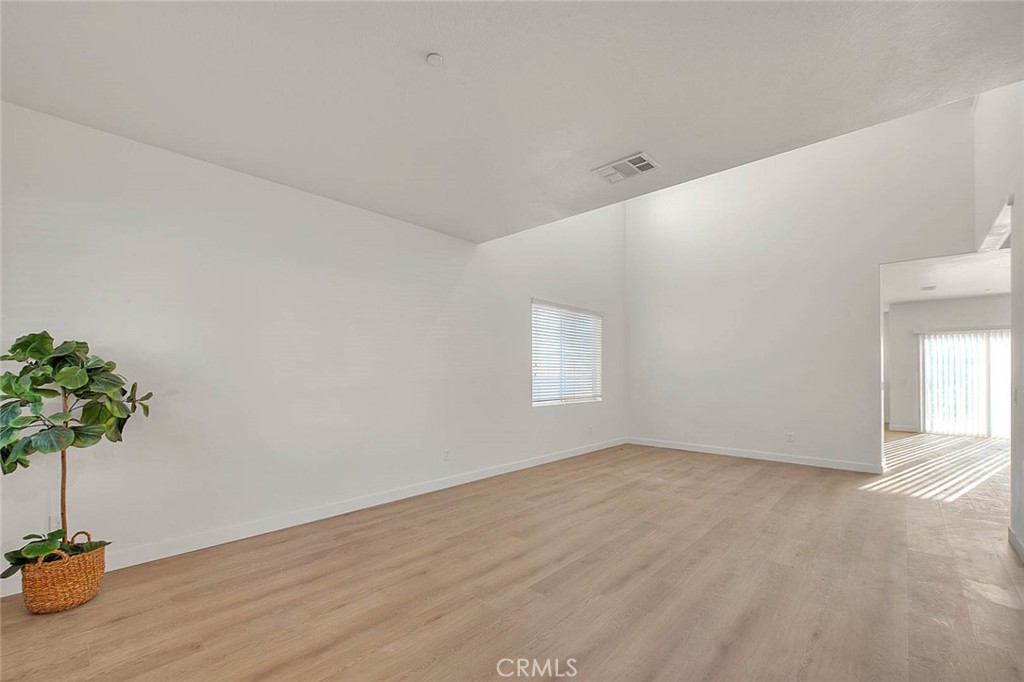 6832 Manchester Court