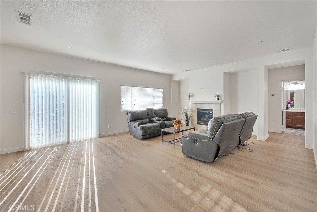 6832 Manchester Court