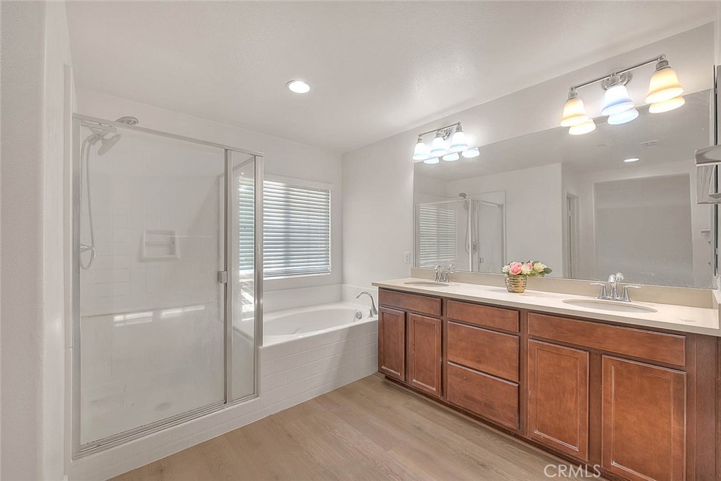 6832 Manchester Court